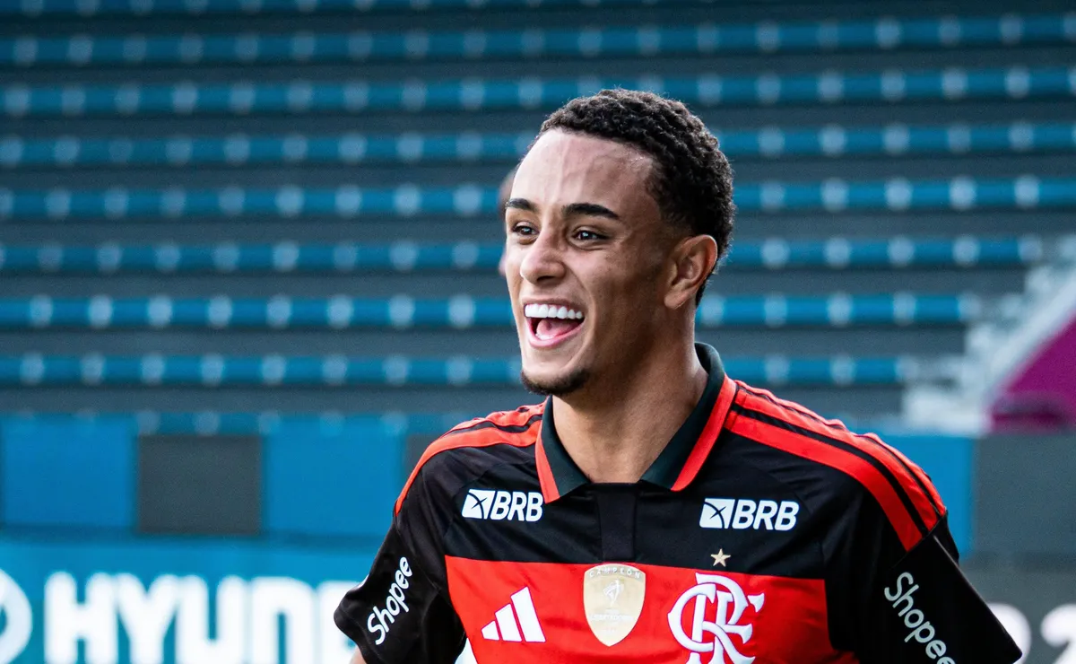 Flamengo compra percentual de Ryan Roberto e insiste por renovação para evitar saída